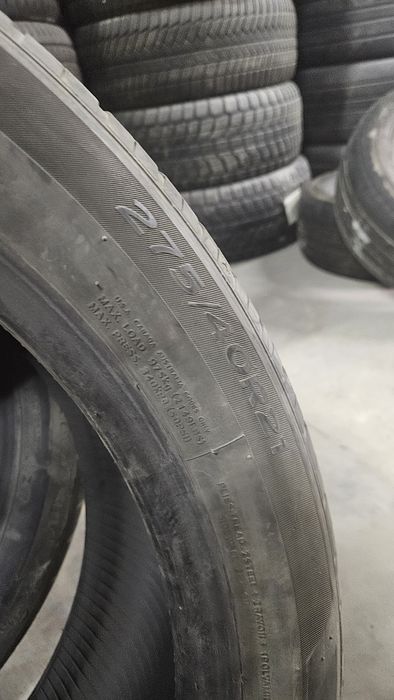Продам пару шин 275/40/21