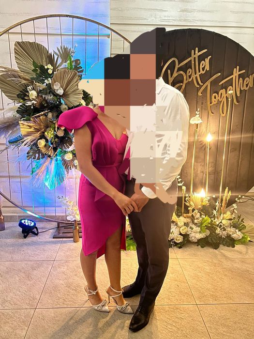 Rochie roz. Este ca nouă!