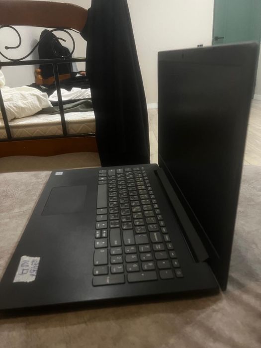 продам ноутбук Lenovo цена 90000