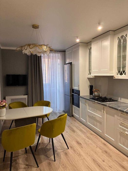 Продам 3-х комнатную квартиру в районе плазы