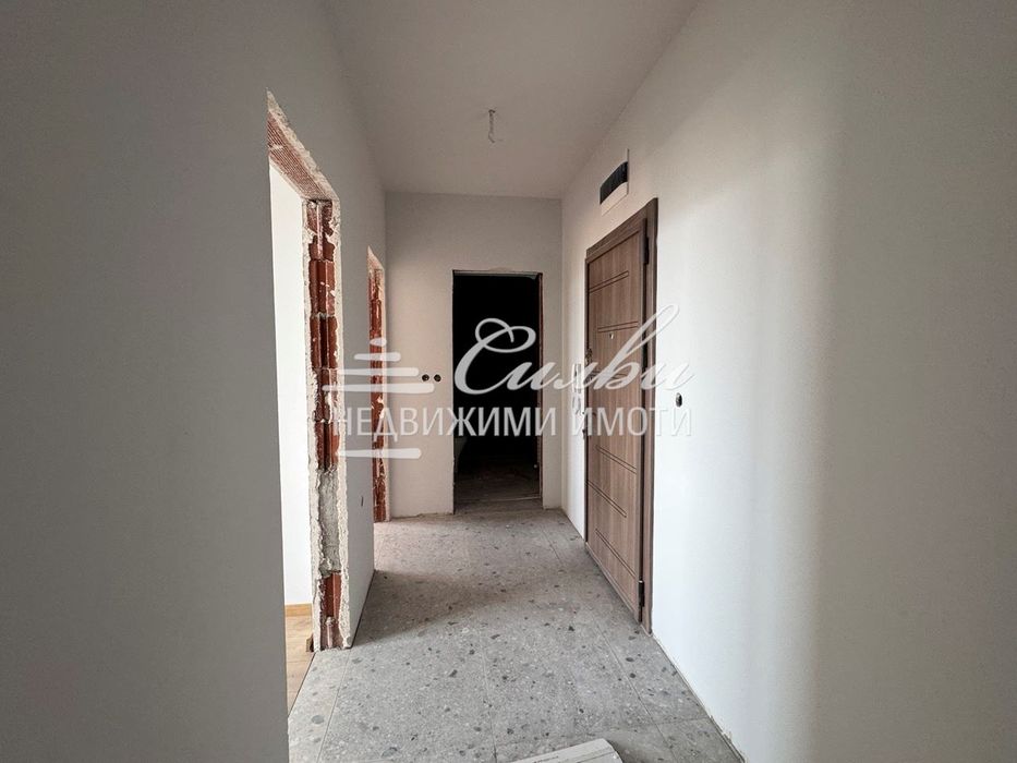 Продава се Двустаен апартамент в Шумен, Тракия - 62 кв.м за 1563 €/кв.м - Снимка #5