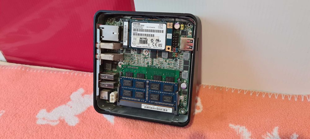 NUC, cea mai mica unitate i3