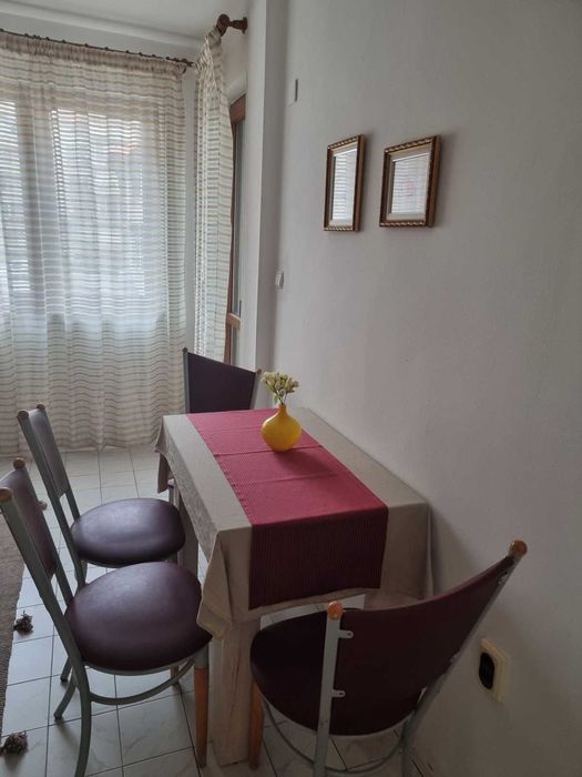 Дава се под наем Четиристаен апартамент в Бургас, Възраждане - 88 кв.м за 331.5 € - Снимка #2