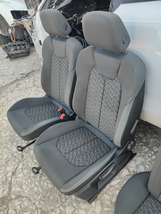 Запазен салон за Audi A1 8 2020 година плат Ауди А1 Н21