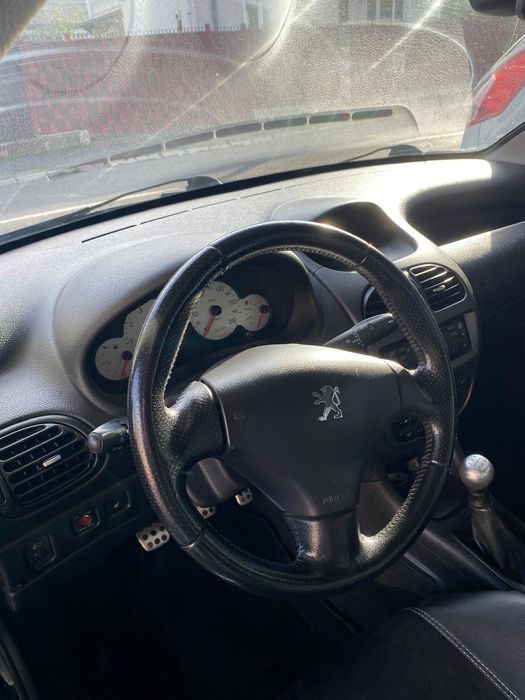 Vând Peugeot 206cc(cabrio)din 2002