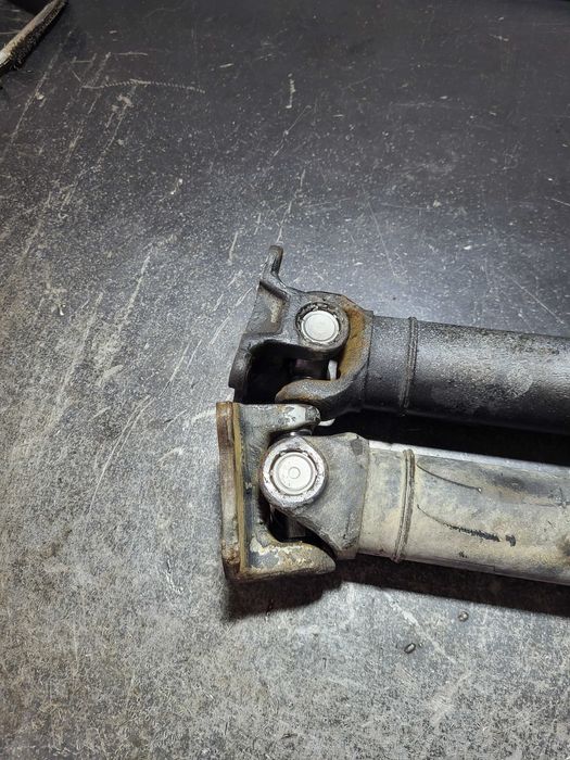 Reparatii cardane Mercedes Sprinter, Vito, Viano, VW,Dacia Duster etc.