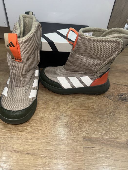 Adidas детски ботушки водоустойчиви 29 ном