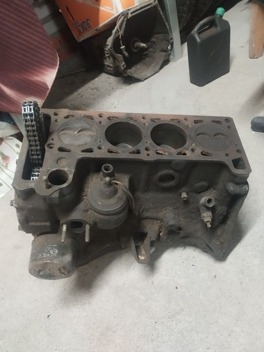 Продам запчасти на ваз 2106