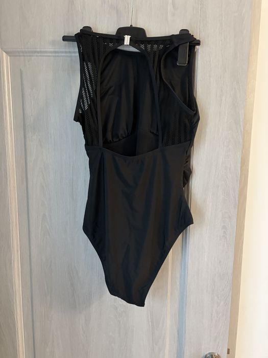 Costum de baie guler înalt control burtă spate din plasă – Negru L.