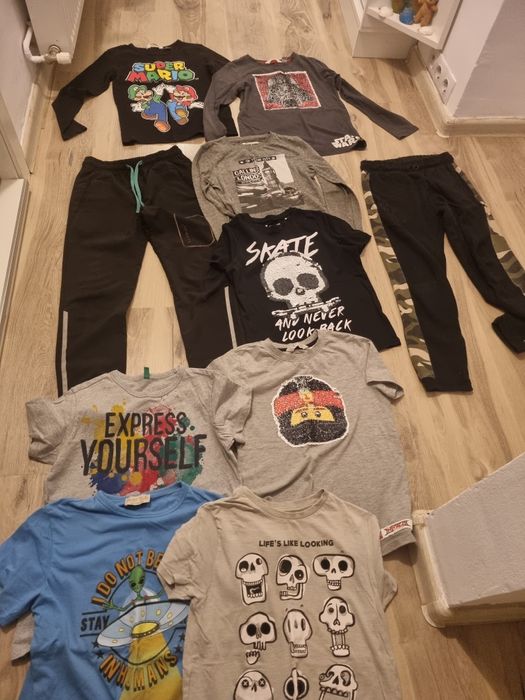 Lot 10 buc tricouri și pantaloni 134-140cm  10/11 ani