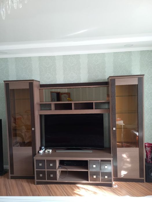 Шикарная стенка в гостинную