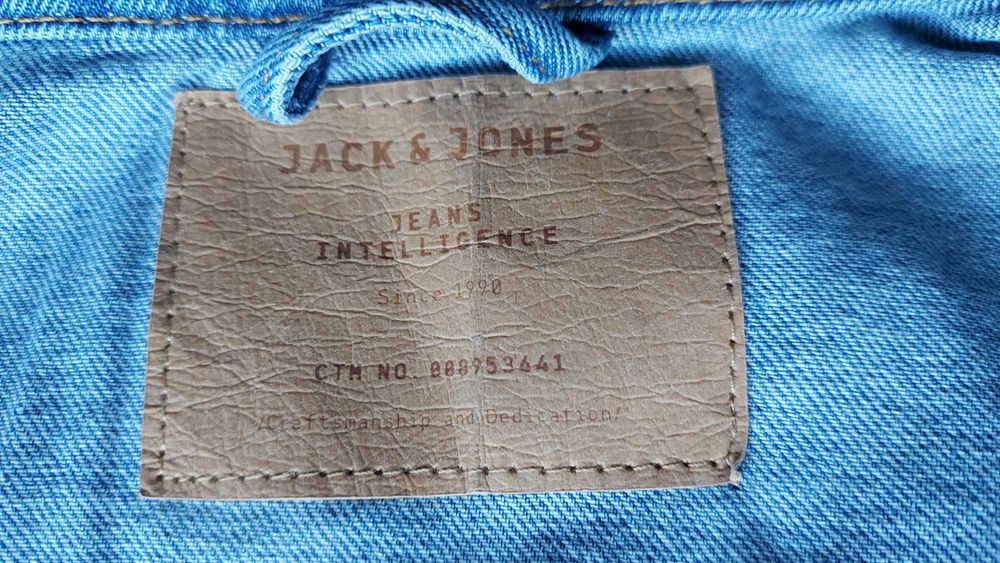 Дънков яке JACK & JONES
Jjialvin 299 JEANS INTELLIGENCE,   M