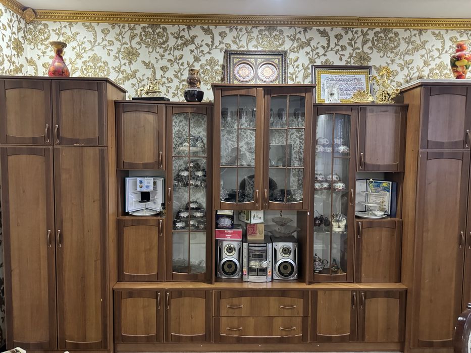 Продам весь мебель