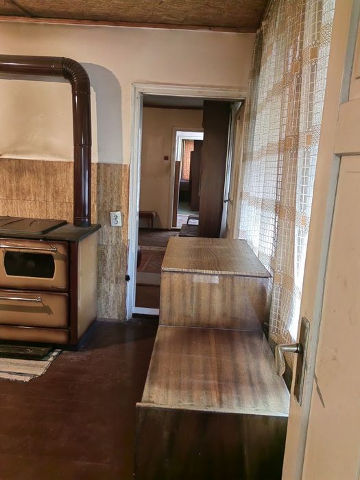 Продавам къща в с. Велино