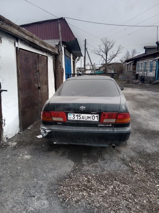 Тойота Карина е 1994 ж