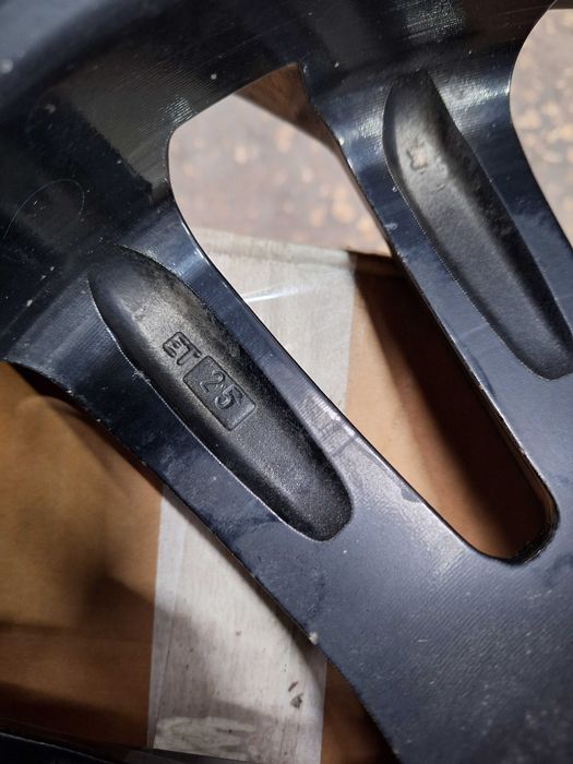 Диски R 18  на TANK с датчиками давления