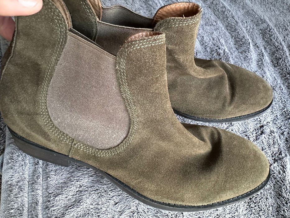 Ghete piele intoarsa Kare Nr 44