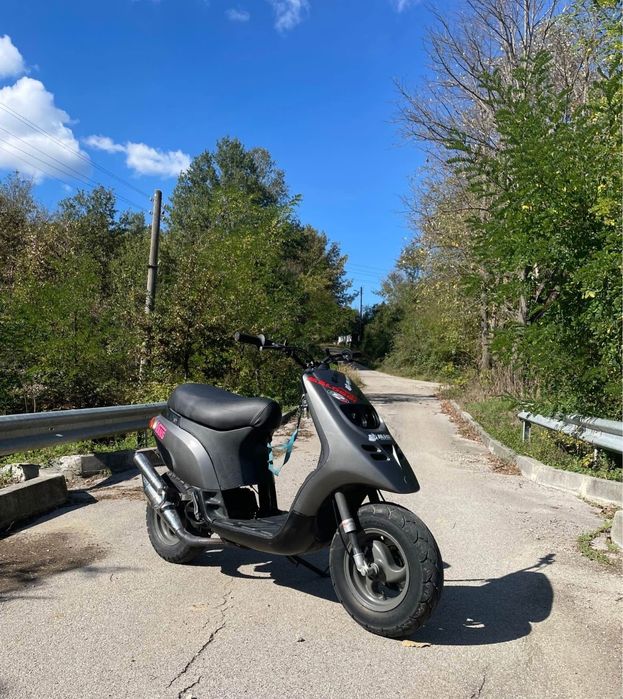 На Части Piaggio Typhoon