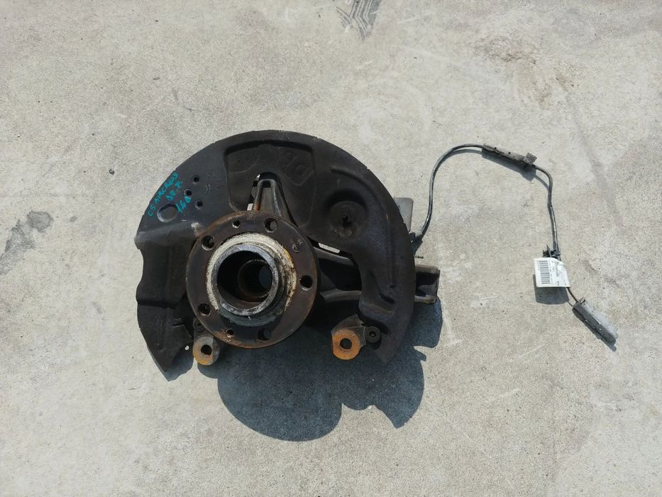 fuzeta dreapta fata 1.6b citroen c5 aircross  9825606280