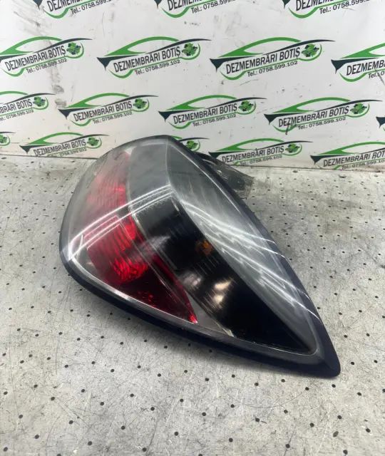 Lampa / Tripla stop dreapta pe aripa Opel Astra 2005