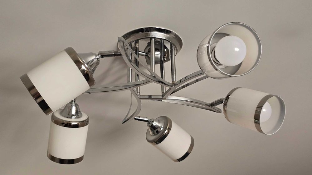 Люстры и бра б/у