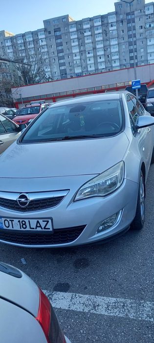 vand  opel astra j