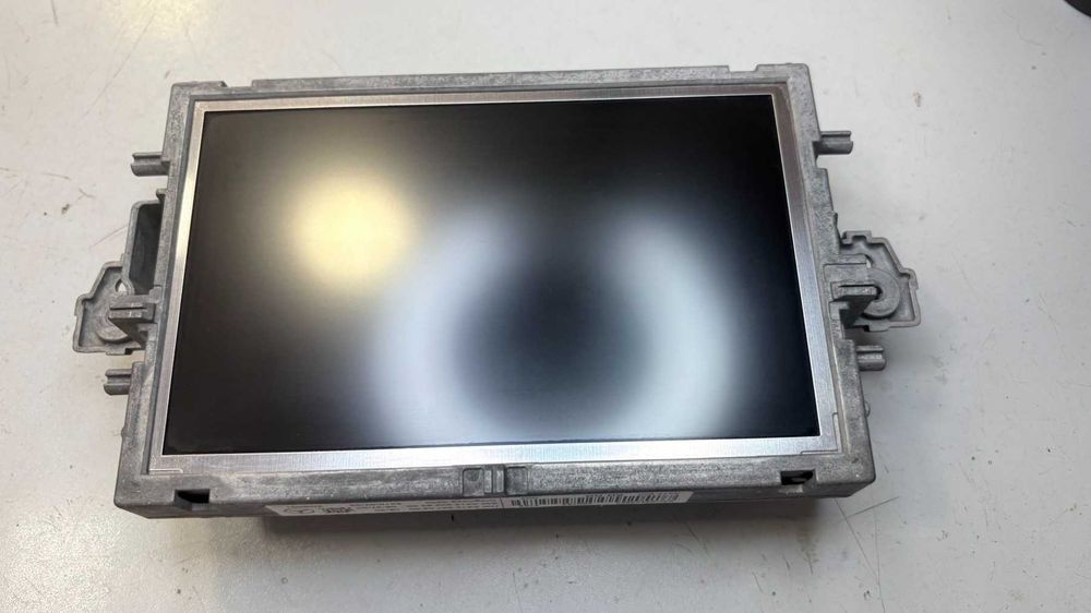 Mercedes дисплей за Command NTG 4.0