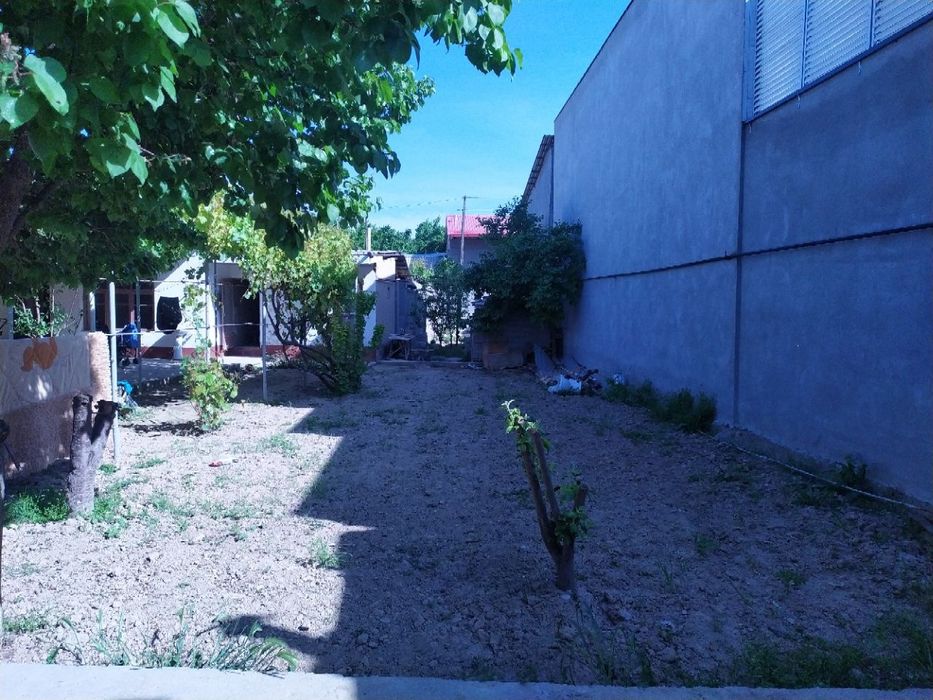 Ховли сотилади арзон нархга