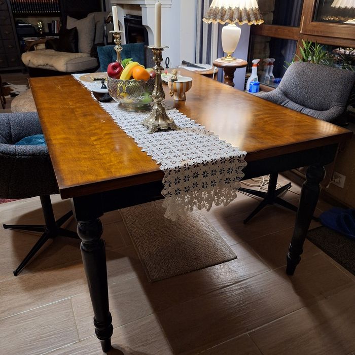 Трапезна маса с 4 стола