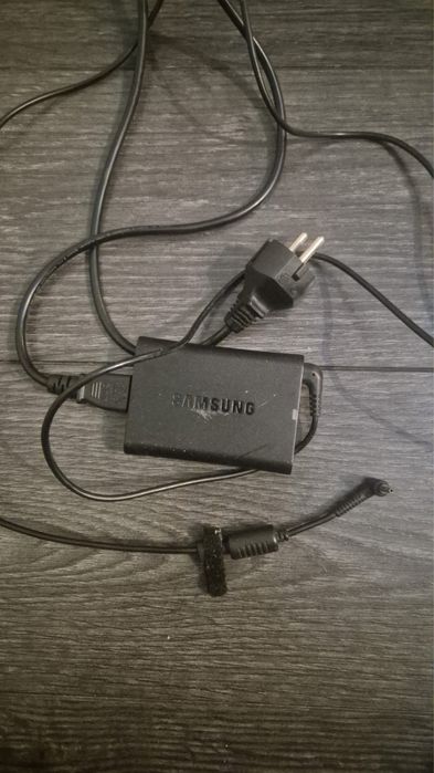 Продаю зарядное устройство Samsung оригинал