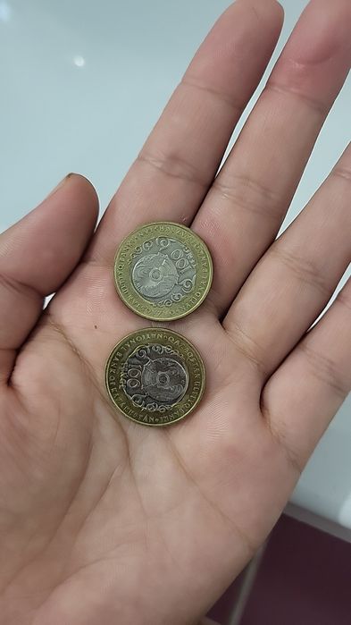 100 теңге монета