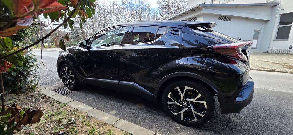 TOYOTA CHR hybrid - 2018