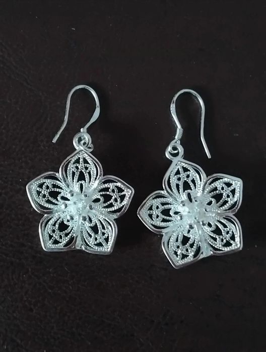 Cercei din argint noi