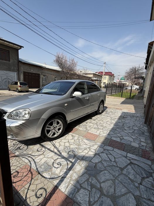 Laseti 2011 yil aftamat