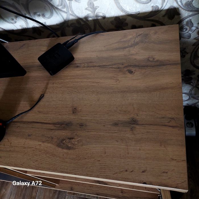 Продам подставку под телевизор