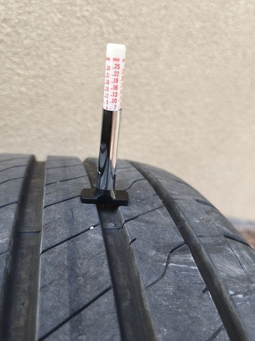 225/50/17 Goodyear Dot 23