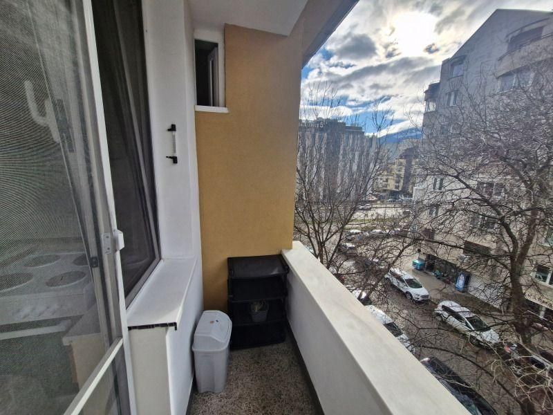 Тристаен апартамент под наем в ж.к. Лагера, 2218145