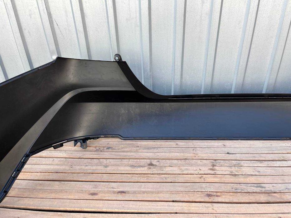 Бампер задний камри 80 оригинал