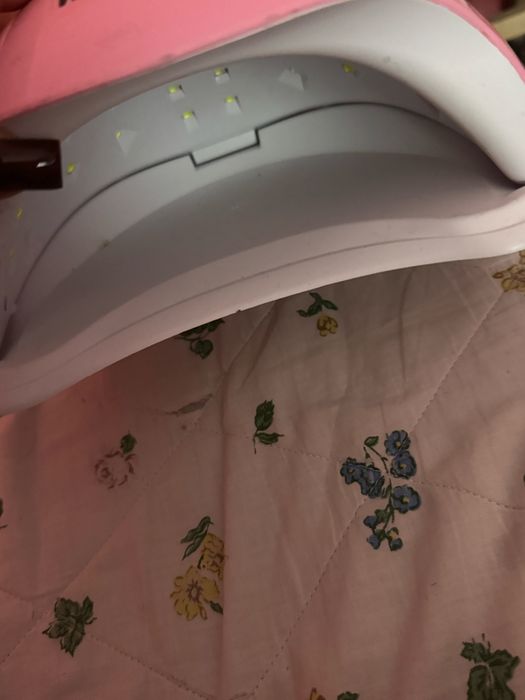 vand lampa pentru unghii