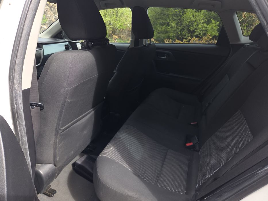 Toyota auris hybrid 2013 de vinzare