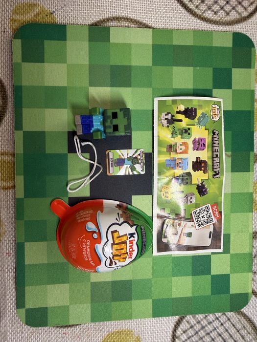 Игрушка kinder joy minecraft
