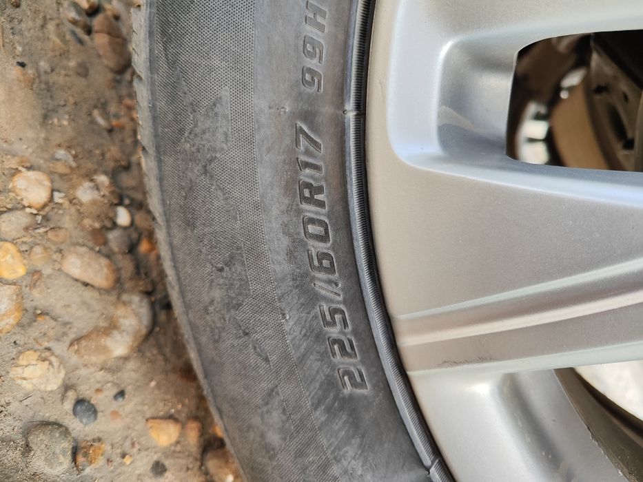 Trekker 2 diska baloni bilan.