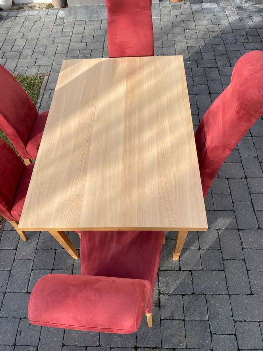 Vând masă cu 5 scaune