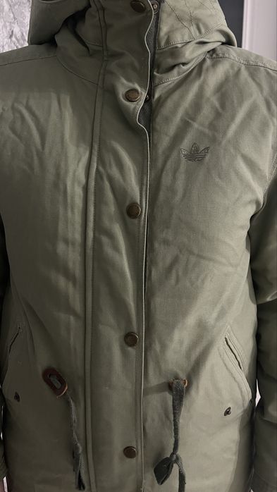 Әйелдерге арналған куртка сатылады. Размер 46-48