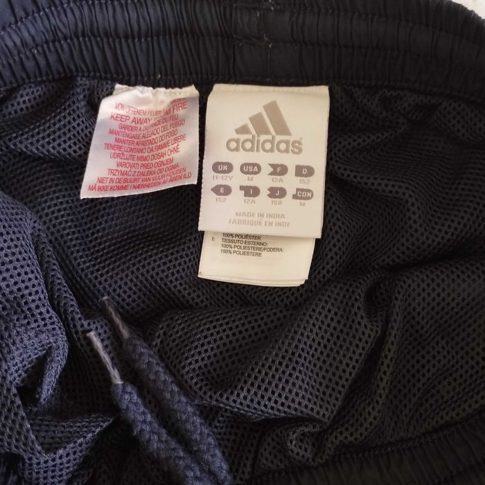 Комплект анцуг Adidas 11-12 г.Цена 44.99 лв.