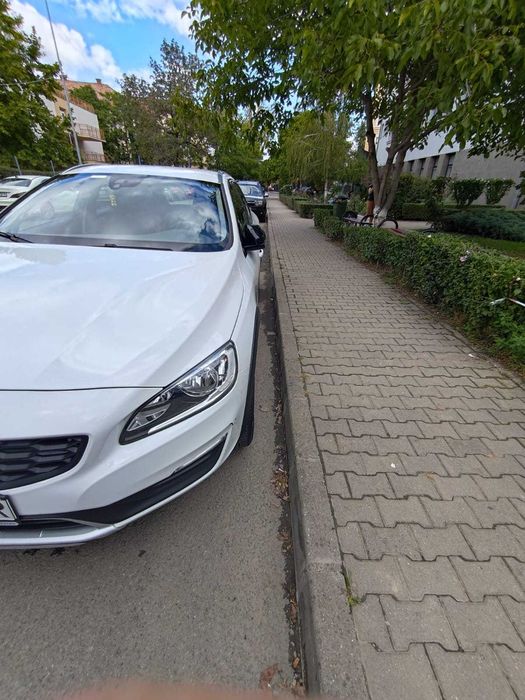 Volvo V60 Cross Country 2018