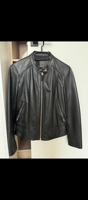 Продам кожаную куртку Massimo Dutti
