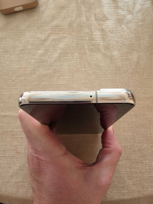 Samsung s22 в отлично състояние