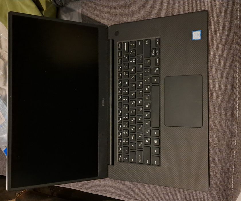 DELL Precision 5540  - Intel I7/512GB SSD