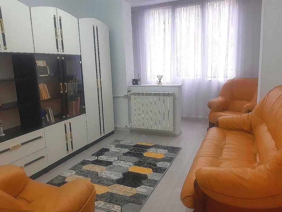 Vând apartament 2 camere Rogerius